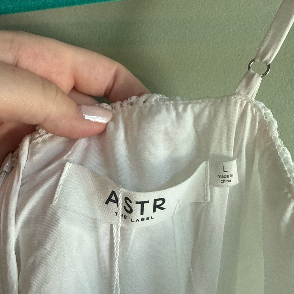 Floral Lace Dress - ASTR the Label - Picture 7 of 11